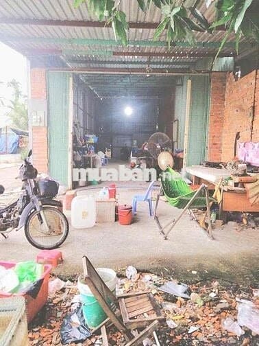 1230M2 ĐẤT. GỒM NHÀ , CHÒI , AO CÁ . PHÙ HỢP Ở , CHĂN NUÔI, LÀM KHO…
