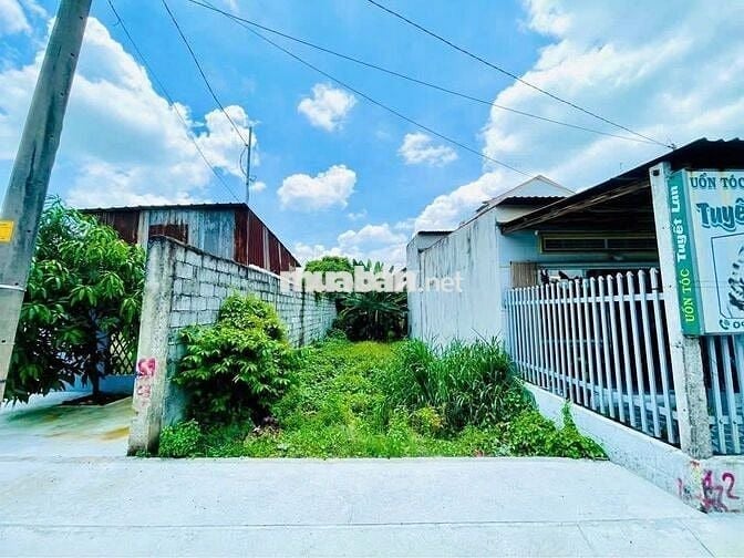 Bán đất Giồng Cát 5x18m, SHR, giá 1 tỷ 200 triệu