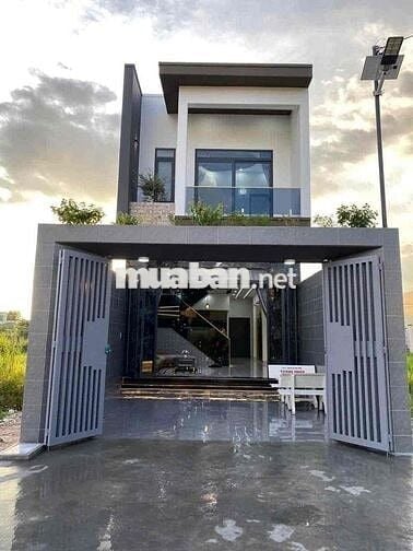 BÁN NHÀ MẶT TIỀN 1 TRỆT 1 LẦU SỔ RIÊNG VÀO Ở LIỀN