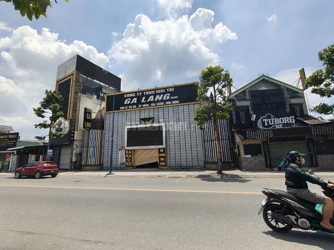 CẦN GẤP 2 NAM GIỮ XE QUÁN KARAOKE Ở LÊ THỊ HÀ - HÓC MÔN