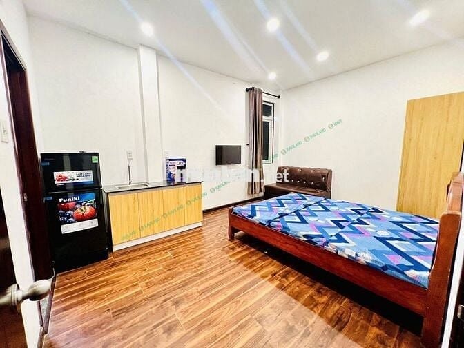 Căn studio ở Nguyễn Tất Thành - Nằm giữa Hà Huy Tập với Lê Độ