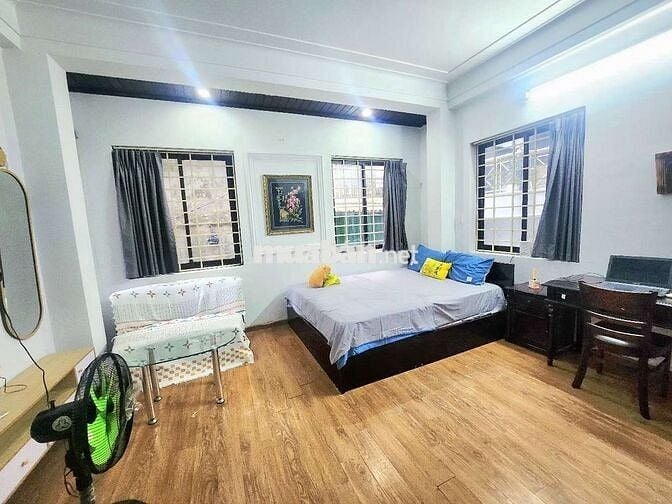Chính chủ cho thuê chdv số 16 thể giao Hai Bà Trưng Hà Nội