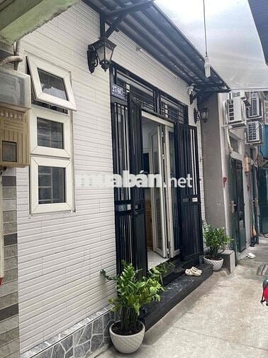Cần cho Thuê nhà nguyên căn Quận 4