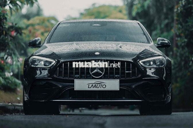 LONG ANH AUTO về MERCEDES C63SE Performance 2024