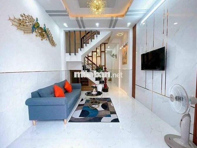 HXH 1/ LVQ giáp tân phú 4x10m đúc 1tr 2L sân thượng 2pn 2wc giá 2ty350