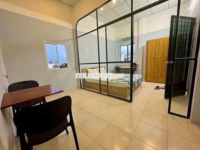Cho thuê căn hộ 1 phòng ngủ full nội thất Quận 4 gần ĐH Luật, Tôn Đản