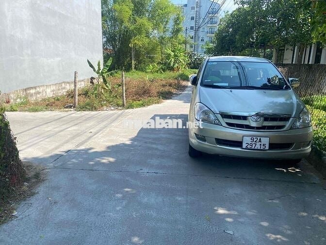 Toyota Innova 2008 - 133000 km