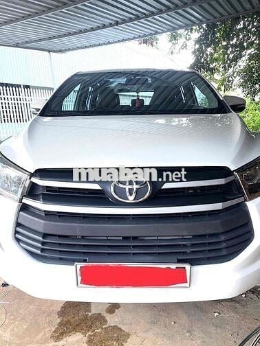 Toyota Innova 2017 2.0E - 90000 km