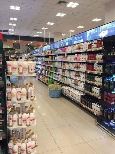 BÁN HÀNG TẠI SIÊU THỊ TIỆN LỢI 