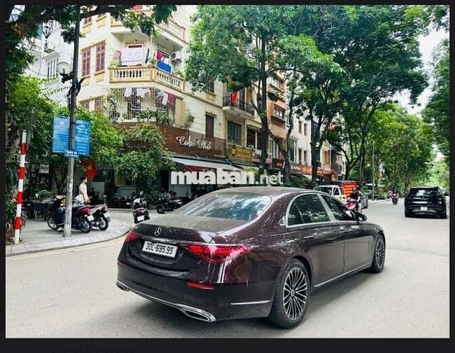 Tôi cần bán nhà mặt phố Vạn Phúc Ba Đình, 5tầng full nội thất