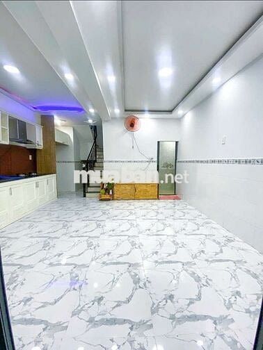NHÀ GIÁ RẺ - CMT8 -Q3 - 50 M2 - 1 trệt ,1lầu - 3PN -2WC.. GIÁ 5 TỶ. TL