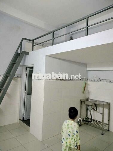 CHO THUỂ P 16M2 CÓ GÁC LỬNG ĐÚC BTCT - CÓ MÁY LẠNH