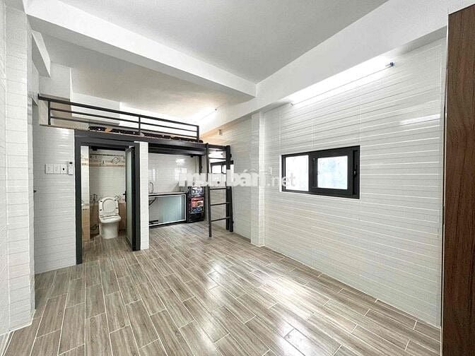 Cho Thuê Phòng Gác 30m2 Thang Máy Ngay ĐH Bách Khoa CV Lê Thị Riêng Q1