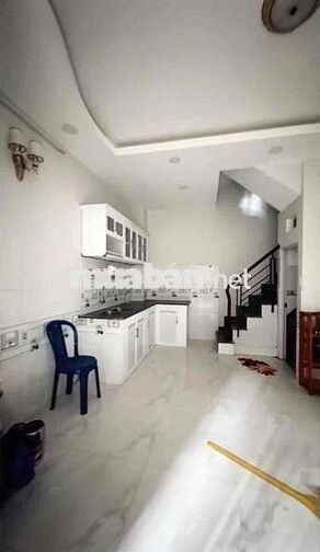 1,85 tỷ- bán nhà Bình Tân 26m2, dtsd 58m2, 3 tầng, sổ hồng chung