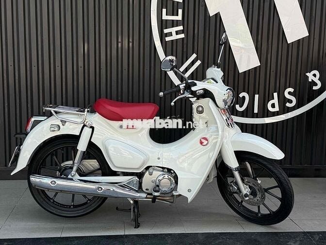 Honda Super Cub 125 Cup Custum Trắng Phiên bảnbs43