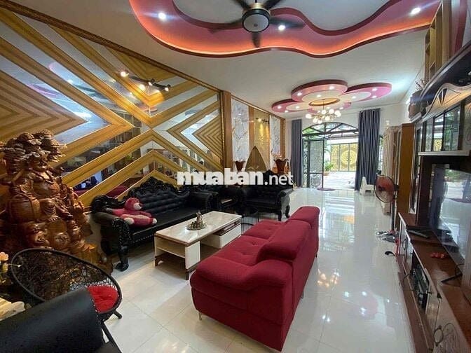 CHO THUÊ 3 TẦNG MẶT TIỀN DƯƠNG ĐỨC HIỀN FULL NỘI THẤT