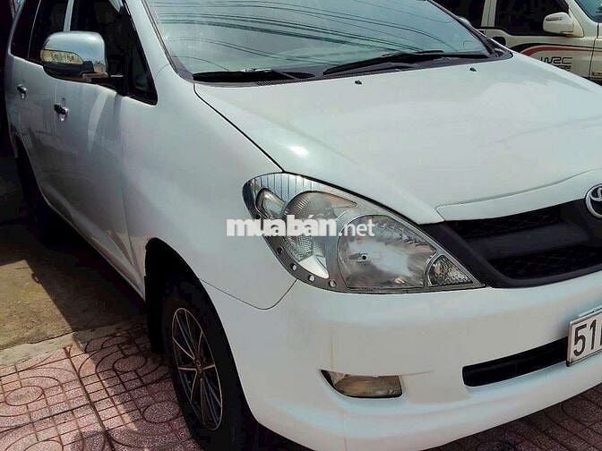 Toyota Innova 2008 J - 0000 km