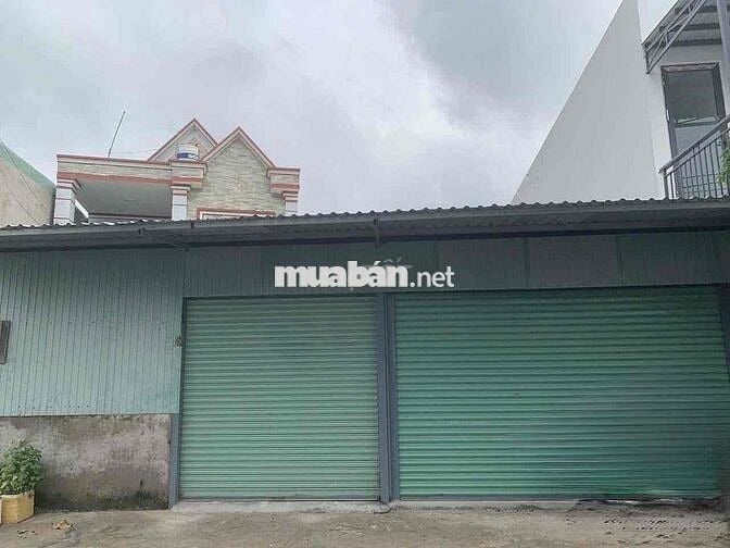 Cho thuê Kho bãi 200m2 đường xe tải, ngay công an xã Nhơn Đức