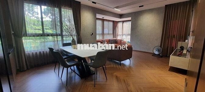 💎Emerald cho thuê gấp căn hộ 3PN + 2WC, view hồ bơi - giá 18tr/ tháng