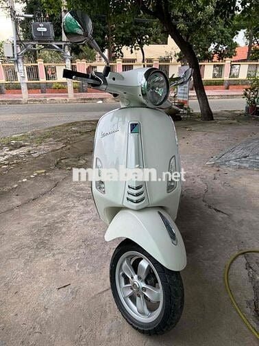 Dư không sử dụng, muốn chia lại cho ai cần Vespa