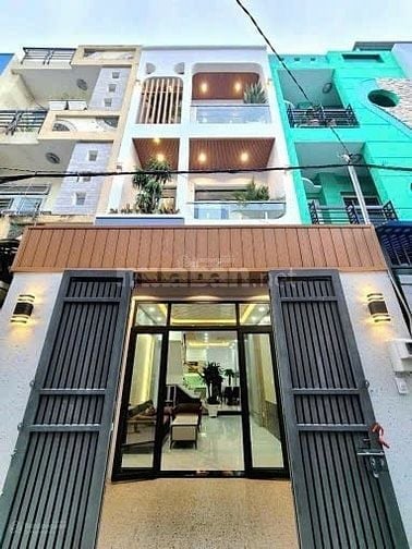 Nhà ngộp 68m2, giá 2tỷ250triệu Hiệp Bình Chánh, Thủ Đức cách GigaMall