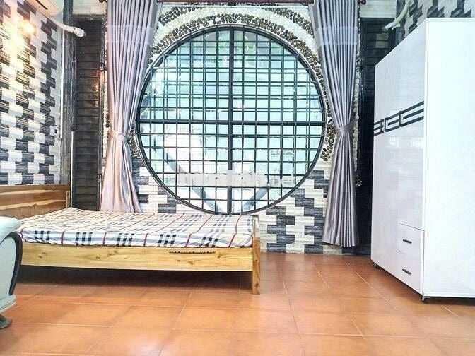 Cho thuê căn hộ 2 phòng ngủ full nội thất ở được 4 người Quận 11