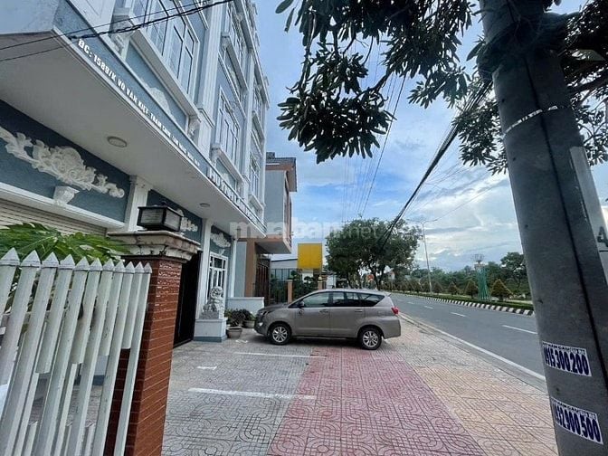 Cần tiền bán lỗ 1tỷ khách sạn Huỳnh Lâm Võ Văn Kiệt Tam Nông Đồng Tháp