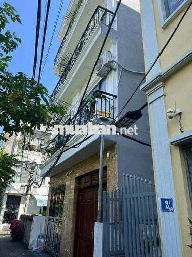 ✈️HIẾM TT NGUYỄN VĂN CỪ.BỒ ĐỀ ✈️DT 46m2. 4 tầng. Giá 8,5 tỷ.Nhà mới.