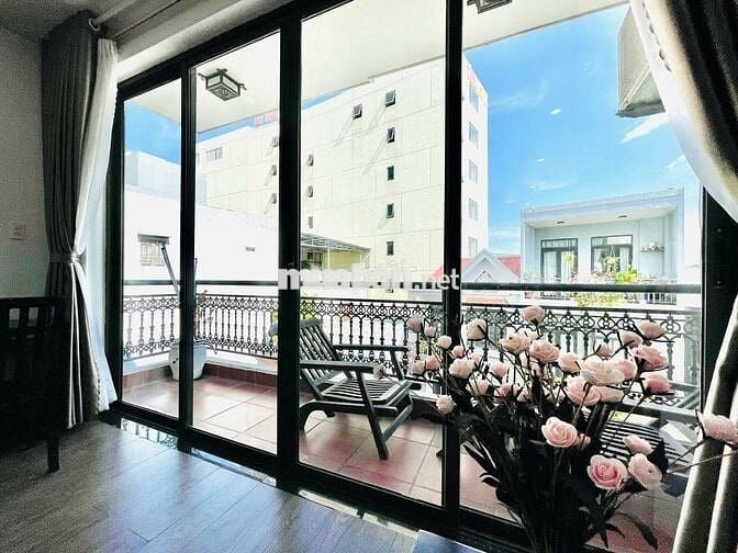 🌸 Căn hộ rộng ban công thoáng khu Võ Văn Kiệt cách biển 400m