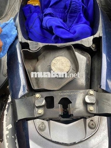 Cần bán xe Luvias 2016 Fi