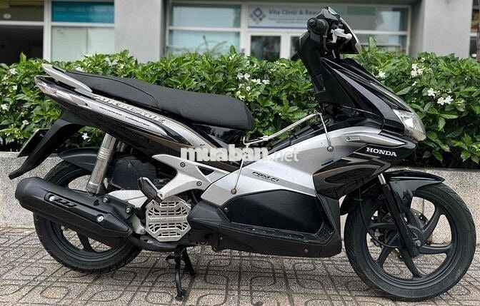 AIRBLADE 2010 FI ĐẸP KEN NGUYÊN ZIN GIẤY TỜ ĐẦY ĐỦ