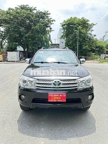 Toyota Fortuner 2010 2.7V 4x4 AT -