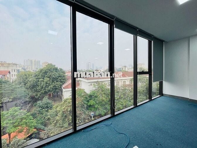 Cho thuê văn phòng Láng Hạ 75m2 11tr view kính thoáng đẹp