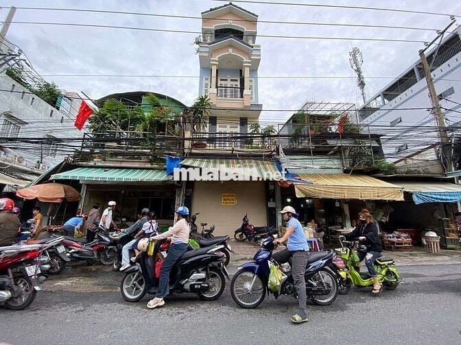 Cho thuê nhà mặt tiền Bình Hòa