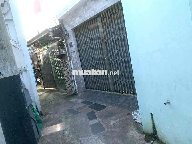 bán căn nhà Linh Tây gàn ngã 5 Thủ Đức rẻ