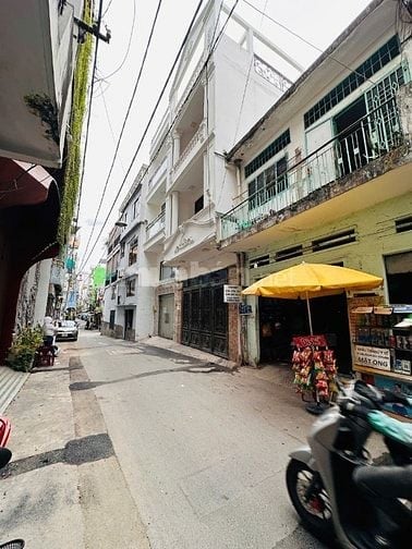 Cơ Hội Hiếm Có - HXH 6m Lê Văn Sỹ, Q3. DT 4.2x16m, 4 Tầng Chỉ 11.9 tỷ