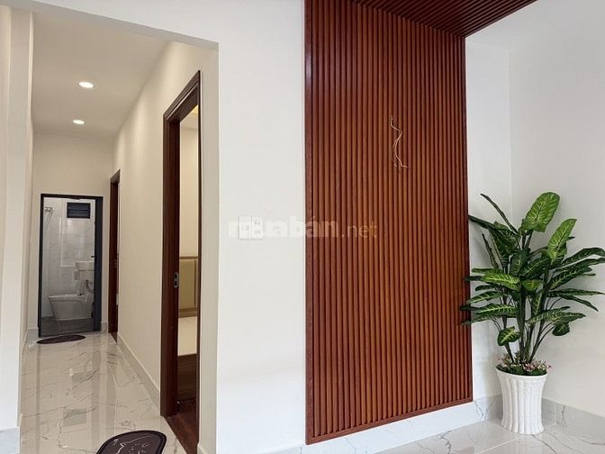 Bán nhà MT Dương Bá Trạc Q.8 - 3,7m x 16m giá 8,6 tỉ