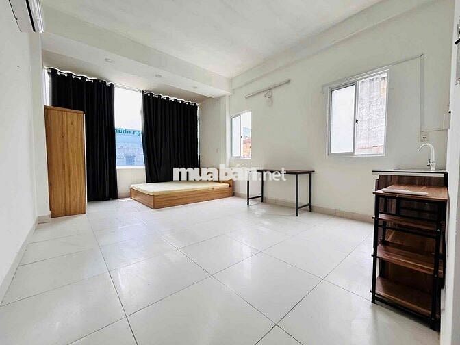 Phòng Trọ Rộng 40m2 Full Nội Thất Bancol chỉ 4-5x Khu Sân Bay