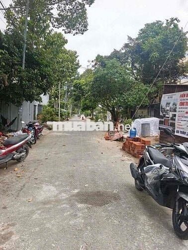 Nền gần trường Cấp 3 khu dân cư Ngân Thuận