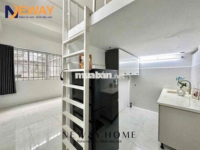 TRỐNG LẠI DUPLEX CỬA SỔ TRỜI FULL NỘI THẤT NGAY NGÃ TƯ BỐN XÃ