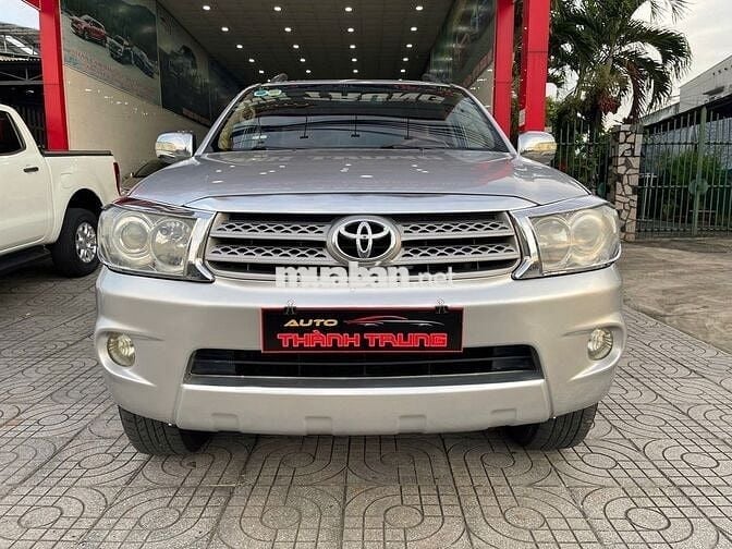 Toyota Fortuner 2009 2.5G - máy dầu số sàn