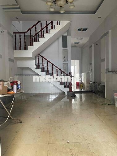Cho thuê 4x10-1 lầu -2 phong -2 tolet-dg 4m dân cư