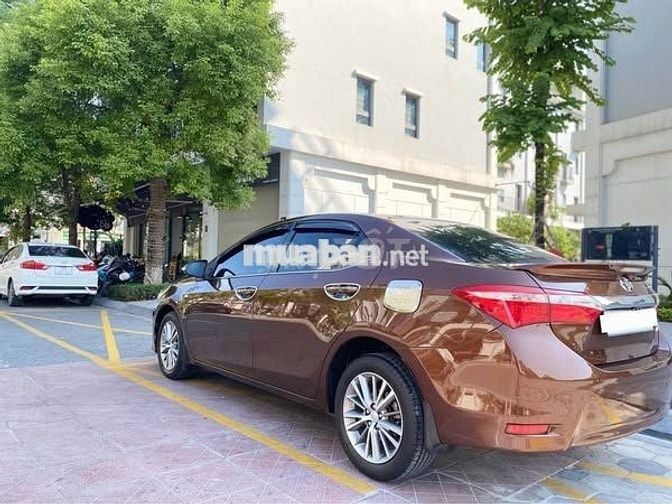 Toyota Altis 2015 số sàn