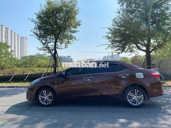 Toyota Altis 2015 số sàn