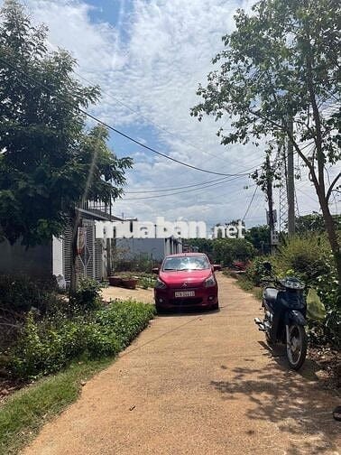 Đất thổ cư dt : 5.1 x 21 ( thổ cư 60 )