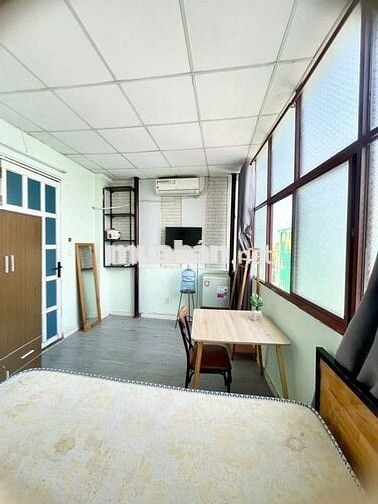PHÒNG ĐẸP FULL NT CỬA SỔ TRỜI THÍCH HỢP CHO MỘT NGƯỜI