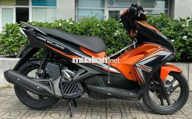 AIRBLAD 2015 KHÓA LỚN ĐẸP LIỀN LẠC GIẤY TỜ ĐẦY ĐỦ