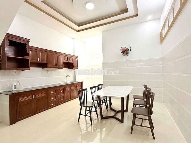 CHO THUÊ NHÀ 3 TẦNG NỘI THẤT CƠ BẢN HẺM XE TẢI - SÁT GIGAMALL, THỦ ĐỨC