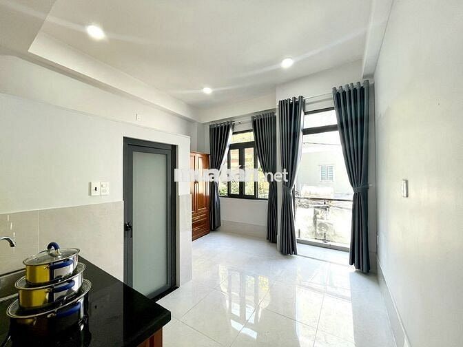 PHÒNG BAN CÔNG MỚI XÂY GẦN CÔNG VIÊN LÊ THỊ RIÊNG