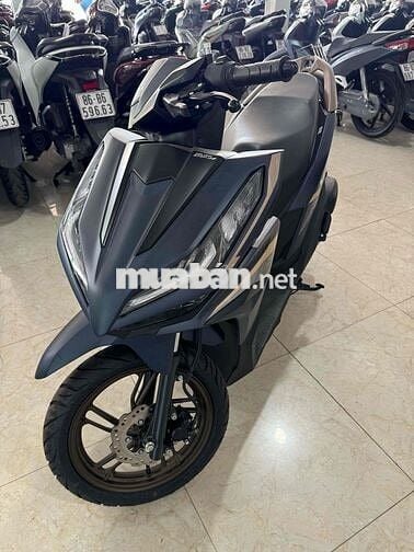 vario 125 2025 odo:400km